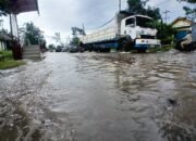 Hujan Deras, Jalan Kaliwungu Kendal-Semarang Kembali Banjir