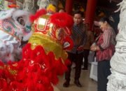 Sambangi Wisata Religi Sam Poo Kong, Wapres Gibran Disambut Atraksi Barongsai