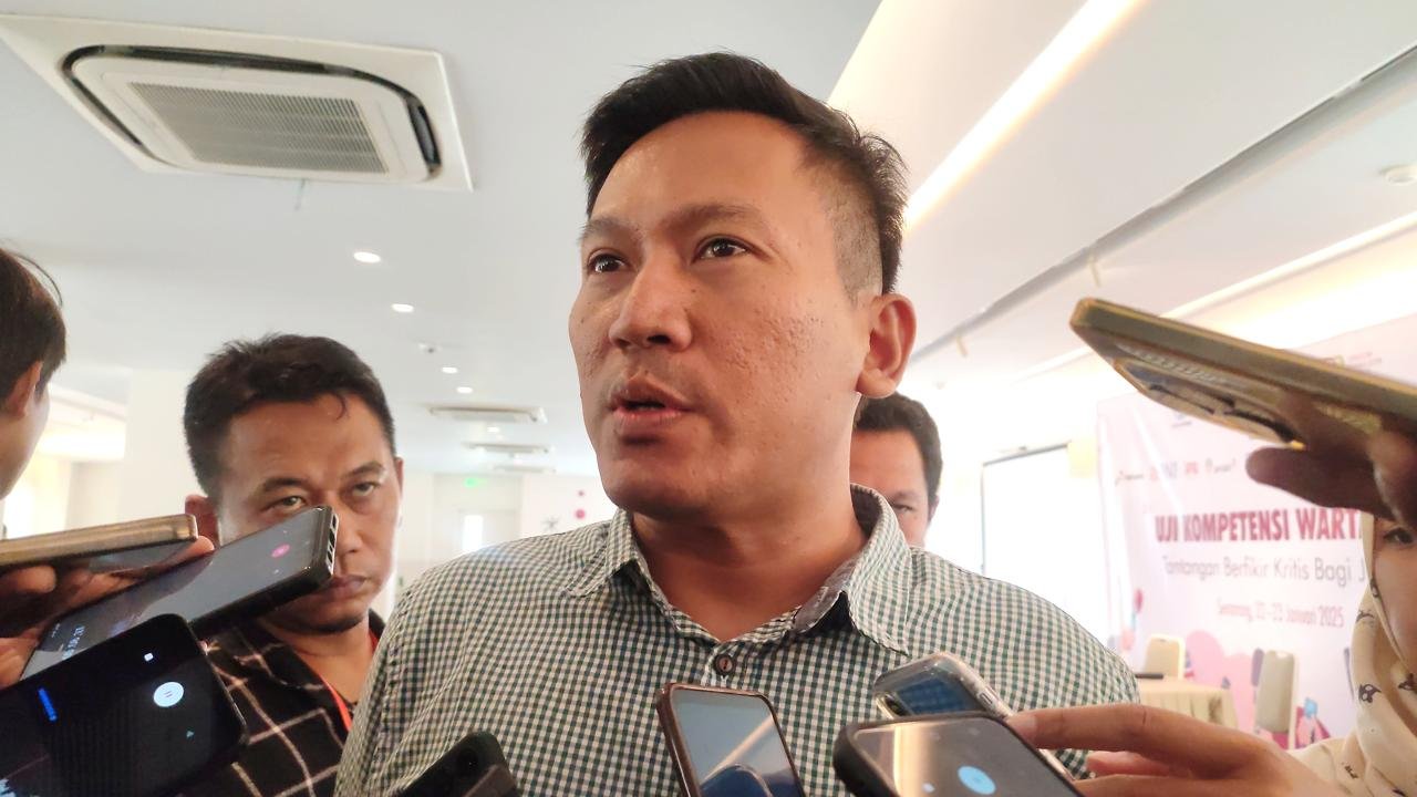 Bangkit Aditya Wiryawan Pakar Kebijakan Publik Undip