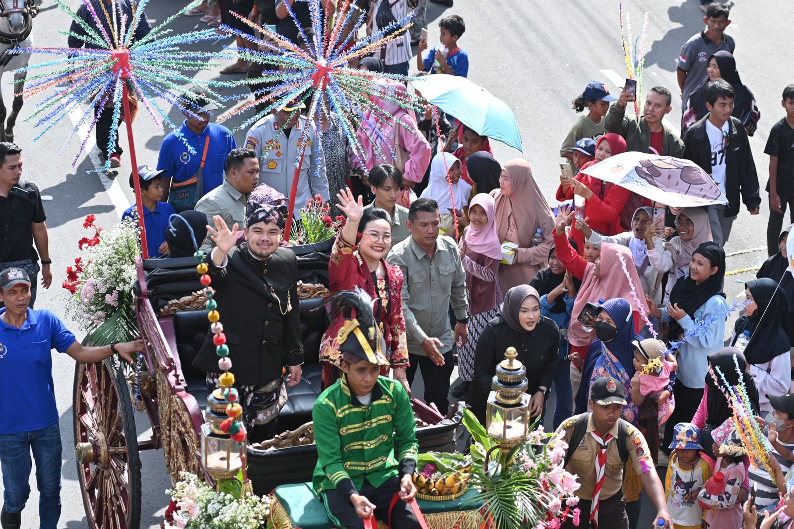 Kemeriahan Pawai Dugderan, tradisi budaya menandai masuknya bulan Puasa di Kota Semarang.