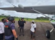 Polisi Tangkap Empat Terduga Pelaku Penembakan Pesawat Smart Air di Papua