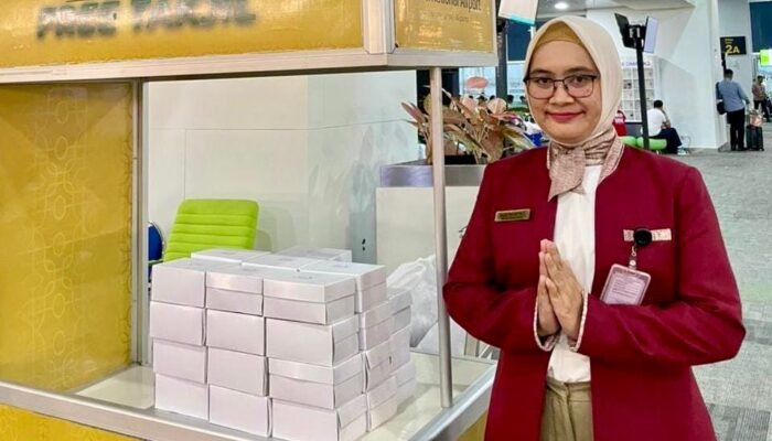 Momen Ramadan, Bandara Ahmad Yani Semarang Bagikan 3 Ribu Takjil Gratis