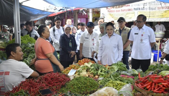 Harga Cabai di Semarang Makin Pedas, Walikota Semarang Gencarkan Pasar Murah