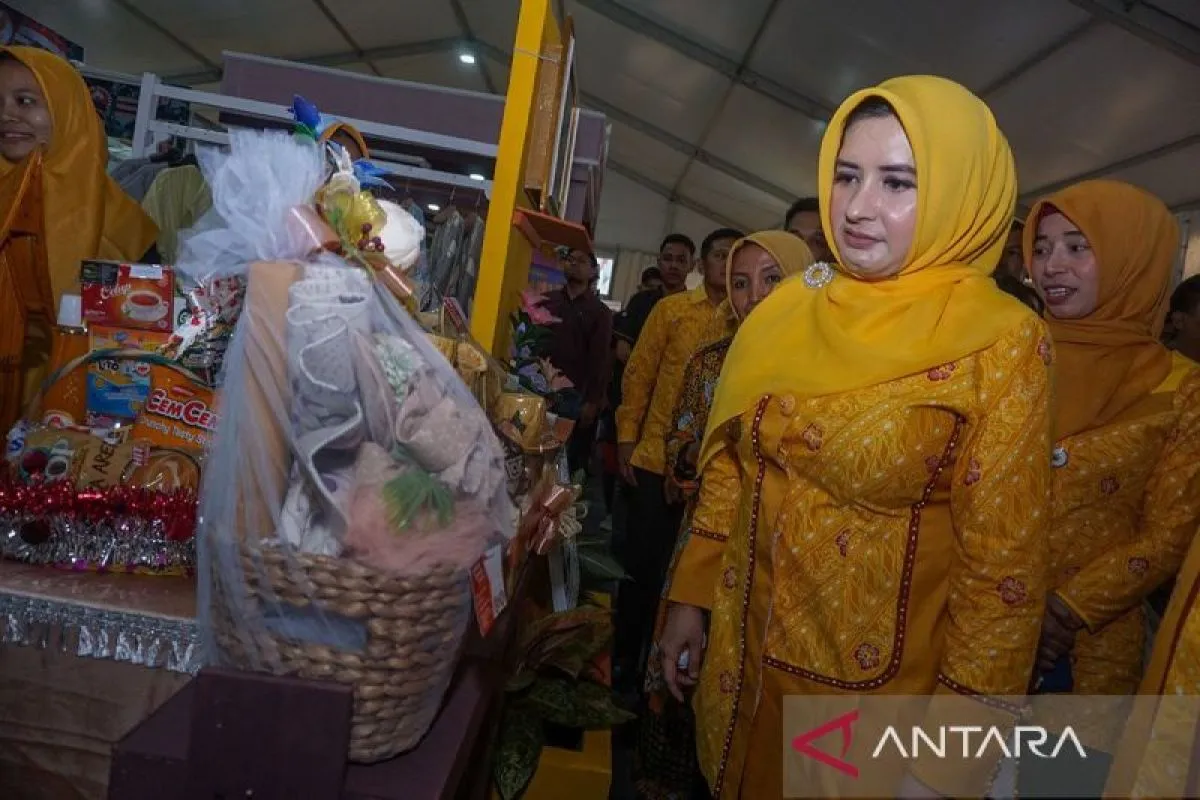 Bupati Pekalongan Fadia Arafiq