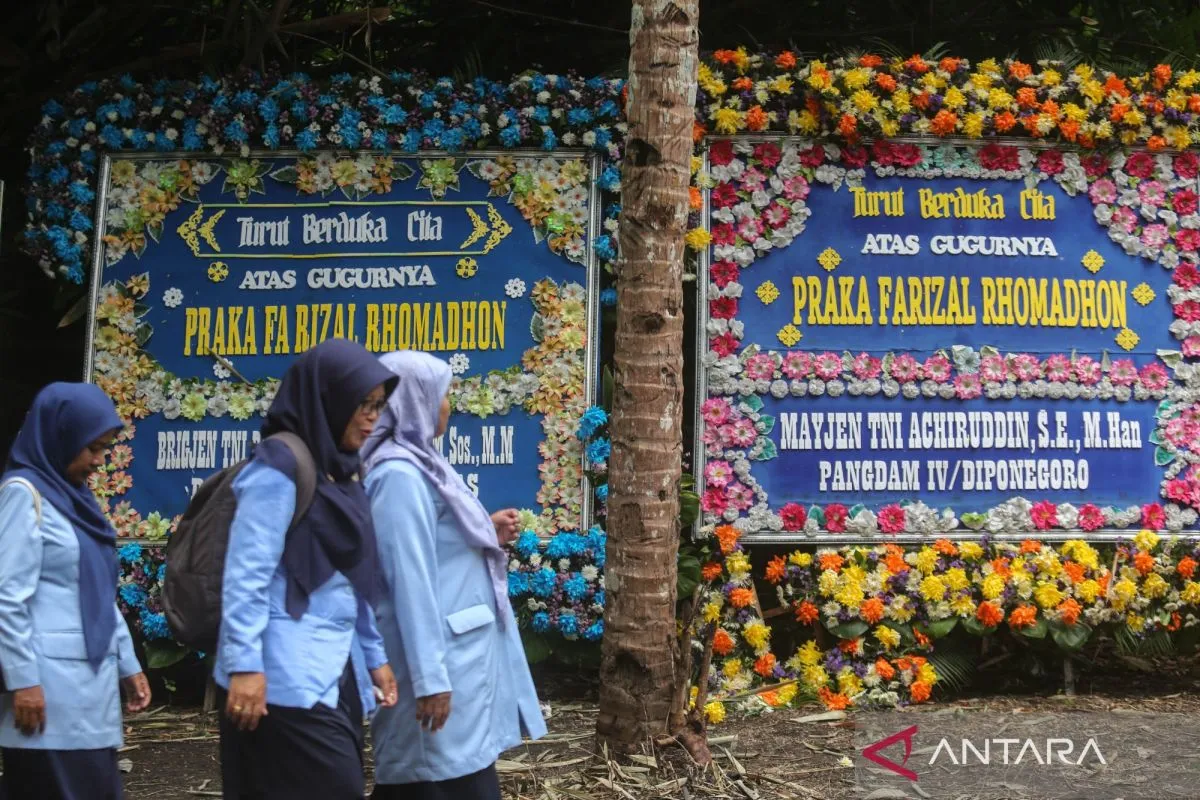 rumah duka almarhum praka Farizal Rhomadon