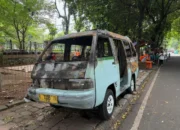 Emosi Ditegur saat Serobot Antrean Ngetem, Sopir Angkot di Tanah Abang Tega Bakar Temannya