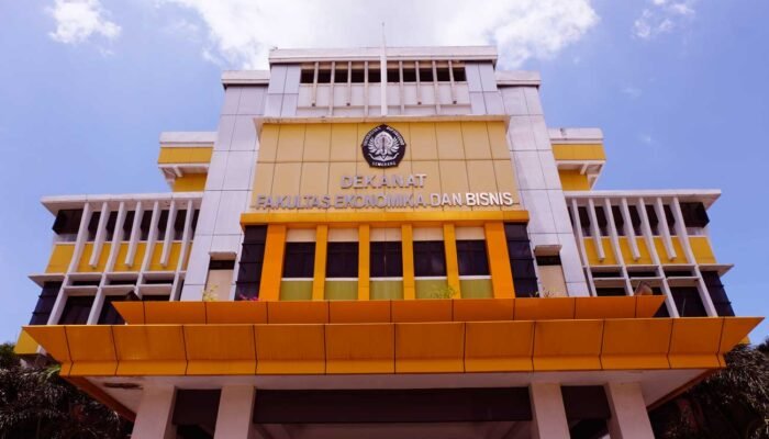 Undip: Peserta UTBK Curang Pakai Alat Bantu Dengar Diproses Lebih Lanjut
