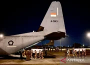 Usai Upacara Penghormatan, Tiga Jenazah Prajurit Gugur di Lebanon Diterbangkan Menuju Rumah Duka