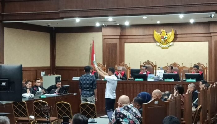 Ahli IT di Sidang Nadiem Akui Harga Chromebook Senilai Rp 6 Juta Terlalu Mahal