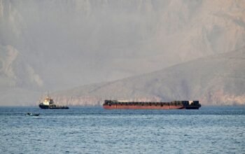 Strategi Iran Lawan Blokade AS di Selat Hormuz, Manfaatkan Perbatasan
