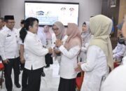 Lepas Keberangkatan 63 ASN ke Tanah Suci, Wali Kota Agustina Tekankan Peran Teladan dan Pelayanan Jemaah