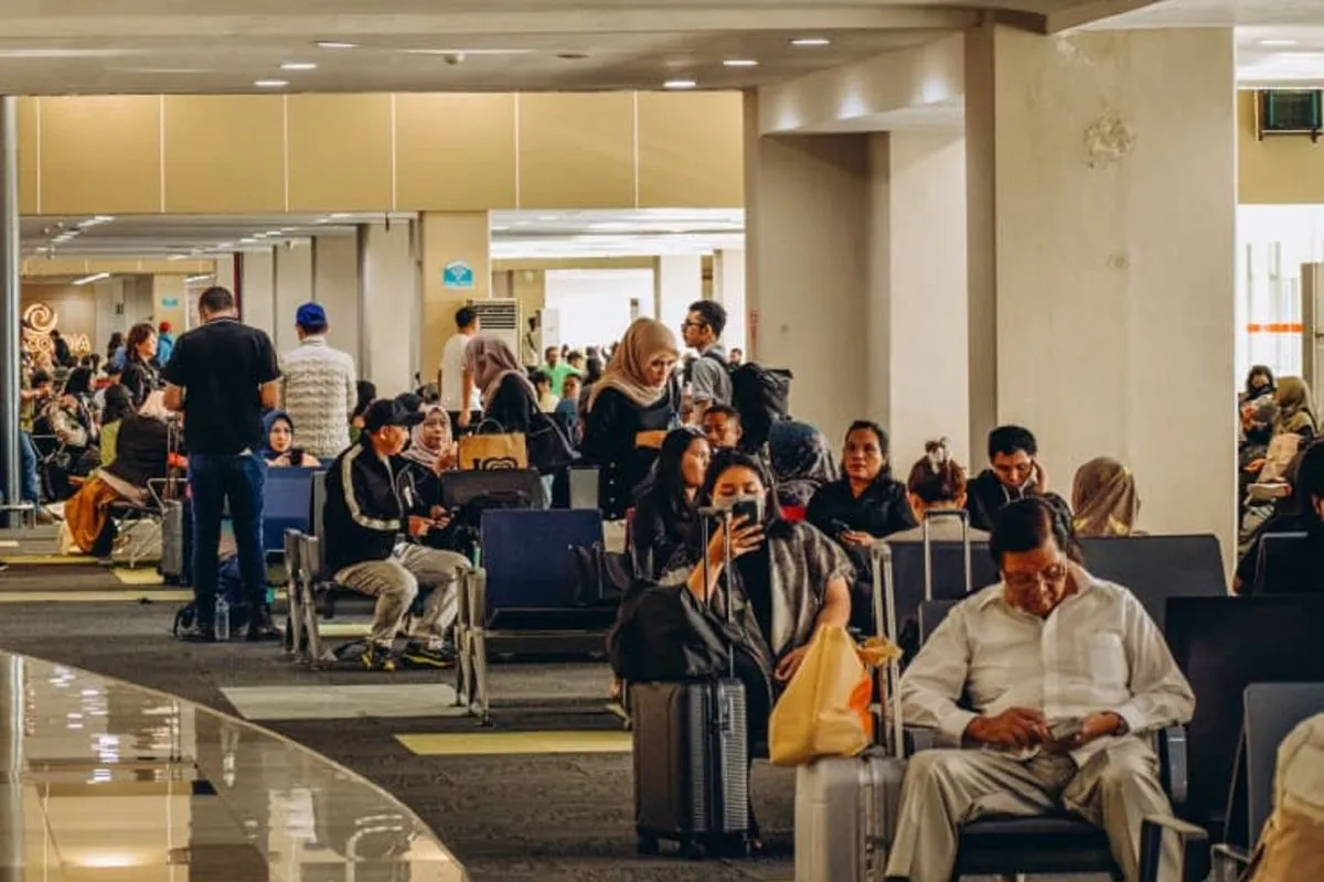 Bandara Samrat tetap beroperasi normal pascagempa bumi M7,6