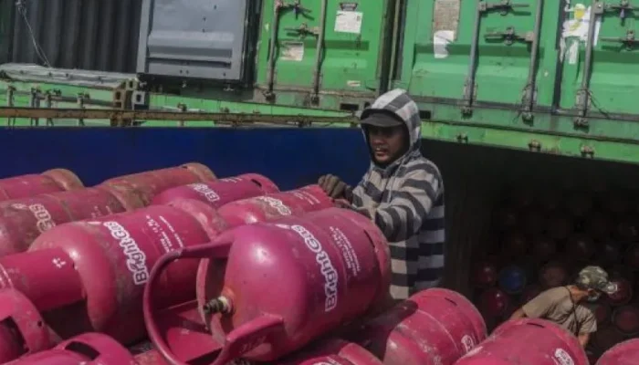 Setelah BBM Nonsubsidi, Kini Giliran Harga LPG 12 kg Melejit Jadi Rp 228 ribu per Tabung