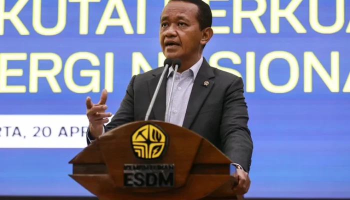 Bahlil: Belum Ada Rencana Pemerintah Naikkan Harga BBM Subsidi Meski ICP Tembus USD 117 per Barel