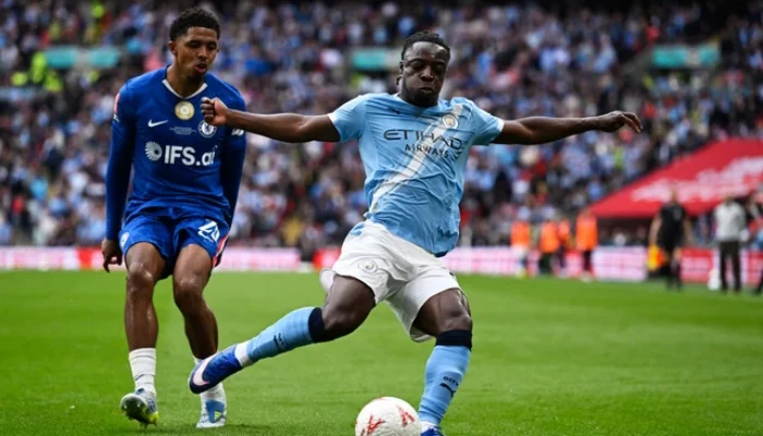 Man City Angkat Trofi Piala FA Usai Gebuk Chelsea