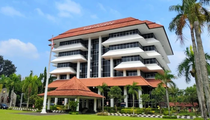 UPN Yogya Beri Sanksi Berat Dosen Pelaku Kekerasan Seksual, Dipecat Hingga Dinonaktifkan