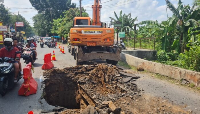 Wali Kota Semarang Agustina Gercep Instruksikan DPU Perbaiki Jalan Rusak Akibat Tonase Berlebih