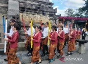 Api Dharma Waisak Diinapkan di Candi Mendut Magelang