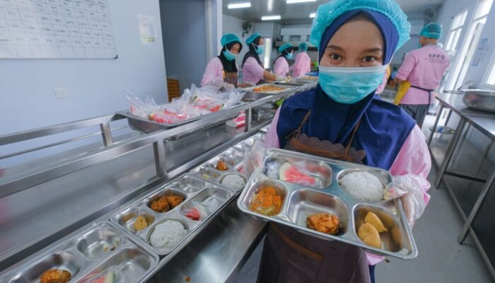 Direvisi, BGN: Siswa Mampu Tak Dapatkan MBG
