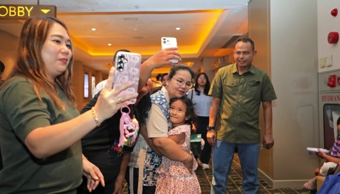 Lewat Nobar Gala Premiere “Jangan Buang Ibu”, Wali kota Agustina Ajak Warga Memuliakan Ibu