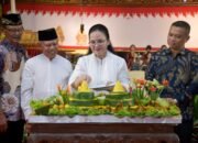 Walikota Semarang Agustina Wilujeng menghadiri Malam Tirakatan, Doa Bersama, dan Pagelaran Wayang Kulit peringatan Tahun Baru Islam 1 Muharram 1448 Hijriah di halaman Balai Kota Semarang, Senin (15/6).
