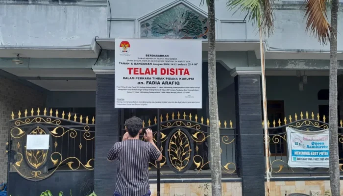 KPK Sita Rumah Bupati Pekalongan Nonaktif Fadia Arafiq di Semarang