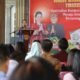 Walikota Semarang, Agustina Wilujeng memberikan sambutan dalam Peringatan Hari Keamanan Sedunia Tingkat Kota Semarang Tahun 2026 di Hall Balaikota Semarang
