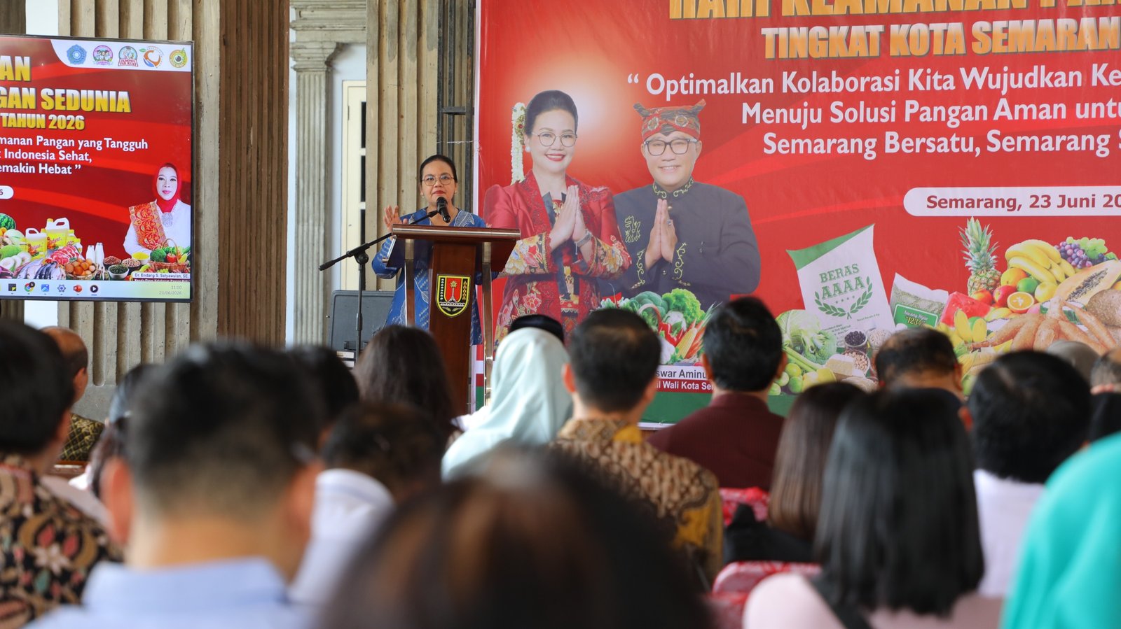 Walikota Semarang, Agustina Wilujeng memberikan sambutan dalam Peringatan Hari Keamanan Sedunia Tingkat Kota Semarang Tahun 2026 di Hall Balaikota Semarang