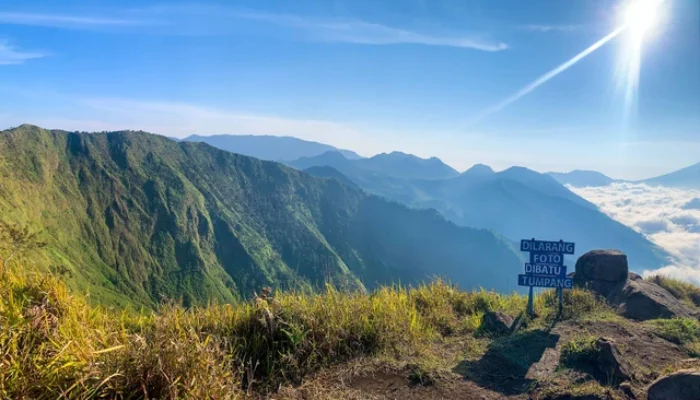 Misteri Hilangnya Dua Remaja di Gunung Bismo Wonosobo