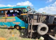 Kecelakaan Beruntun di Suramadu, Bus Hantam Motor dan Mobil di Bangkalan: Dua Orang Tewas, Lima Luka-luka