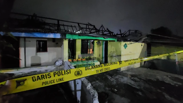 kondisi rumah di asrama polisi yang hangus terbakar
