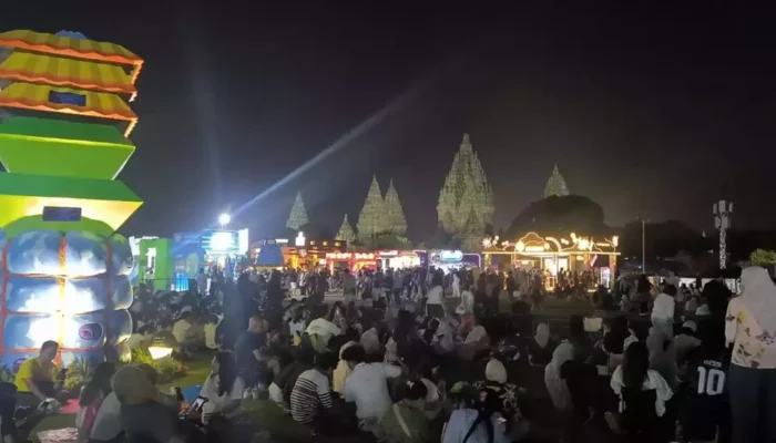 Ribuan Penonton Padati Hari Kedua Prambanan Jazz, Niki dan Kahitna Jadi Magnet