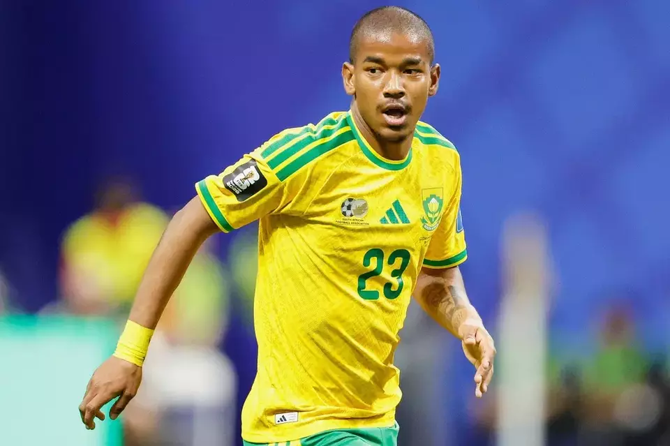 Gelandang timnas Afrika Selatan dan Mamelodi Sundowns, Jayden Adams