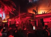 Asap Tebal Bisa Ganggu Penerbangan Banda Soetta Buntut Kebakaran Pabrik Dupa Tangerang
