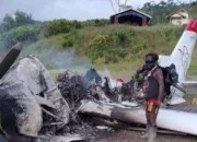Pesawat milik AMA Dibakar KKB di Yahukimo, Polisi: Belum Diketahui Nasib Pilot
