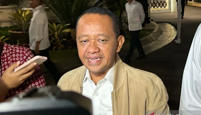 Bahlil Sebut Penerapan BBM Campuran Etanol Mulai 2027