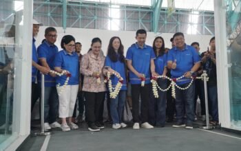 Walikota Semarang, Agustina Wilujeng saat meresmikan Soft Opening Terang Bangsa Sport Facilities di kawasan Grand Marina.