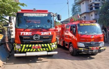 Armada Pemadam Kebakaran Kota Semarang disiagakan, baru-baru ini.