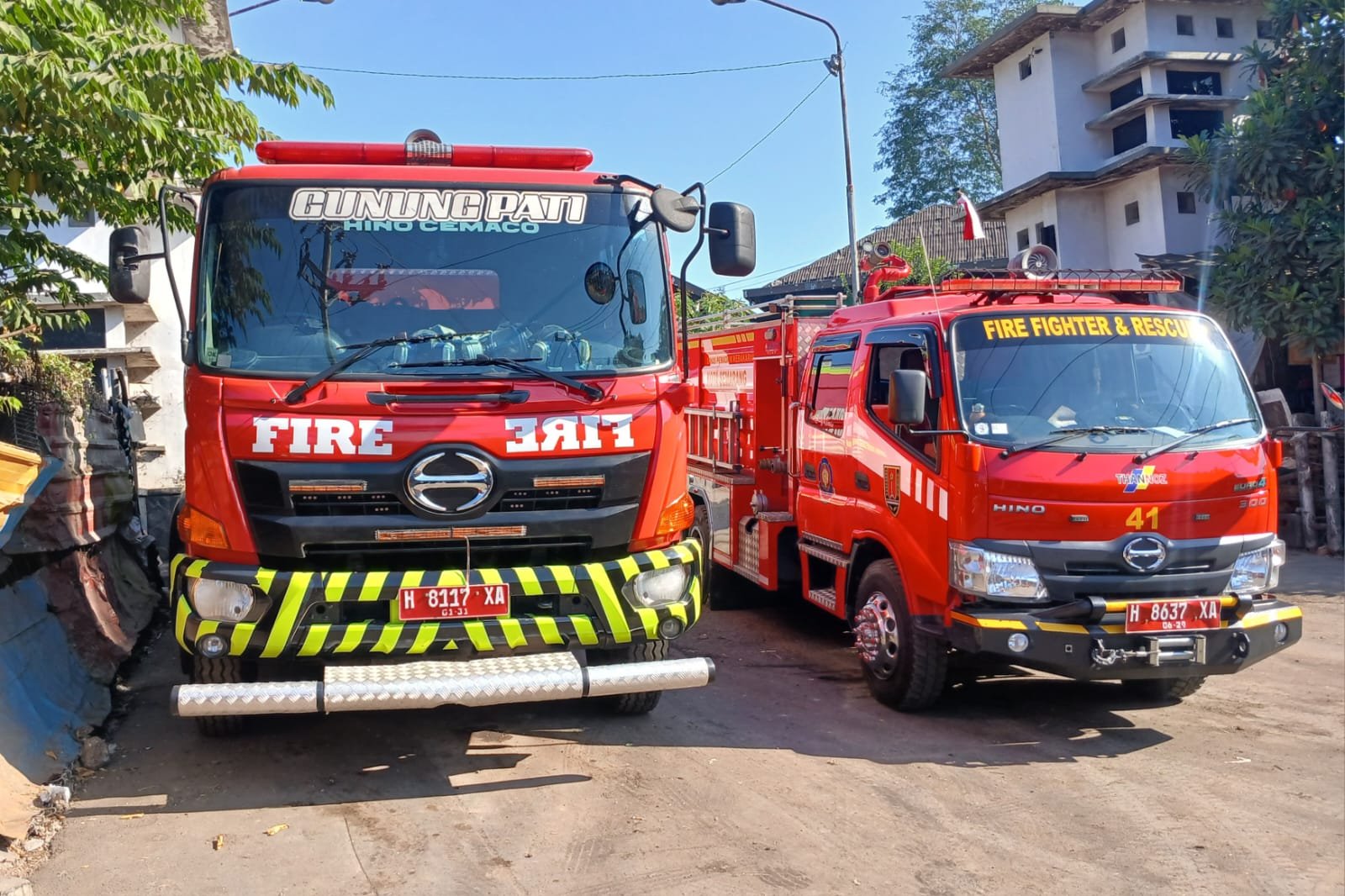 Armada Pemadam Kebakaran Kota Semarang disiagakan, baru-baru ini.