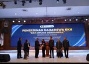 Rektor UPGRIS, Dr Sapto Budoyo menghadiri acara Pelepasan Mahasiswa KKN Semester Gasal tahun 2026/2027 bertempat di Balairung UPGRIS