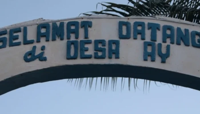 Krisis Air Bersih Landa Pulau Ay, Warga Pun Terpaksa Mandi di Laut