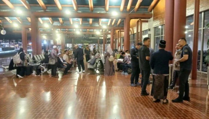 33 Jemaah Umrah Gagal Berangkat karena Visa Belum Terbit, Kemenhaj Turun Tangan