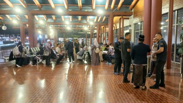 Kementerian Haji dan Umrah (Kemenhaj) bergerak memastikan hak dan pelindungan 33 jemaah umrah yang gagal berangkat sesuai rencana dari Bandara Soekarno-Hatta (Soetta
