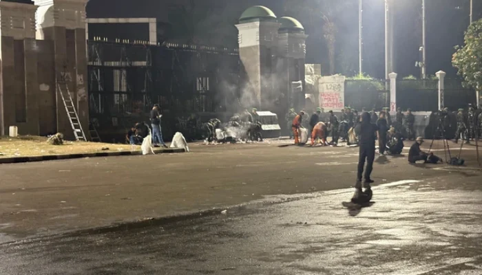Imbas Pergerakan Massa di Depan DPR RI, Tol Dalam Kota Masih Ditutup