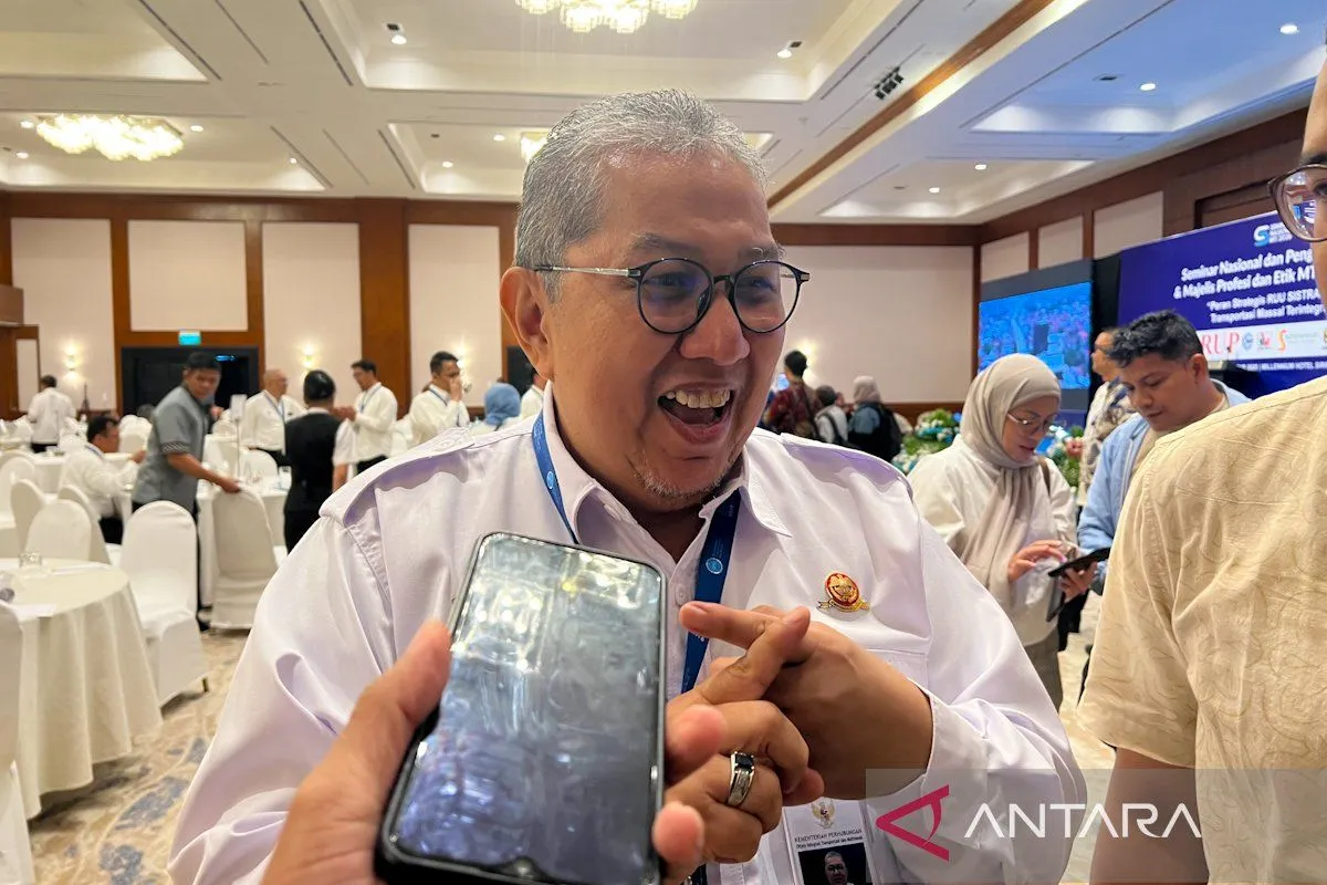Direktur Jenderal Integrasi Transportasi dan Multimoda Kemenhub Risal Wasal