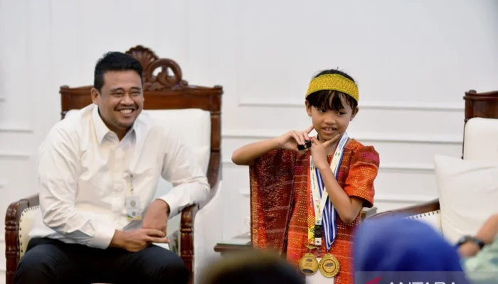 Siswi SD Peraih Emas Olimpiade Asia Diberi Bonus Rumah oleh Gubernur Sumut