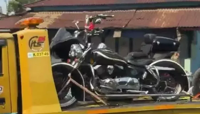 KPK Sita Tiga Motor Mewah dari Rumah Orang Kepercayaan Bupati Pemalang