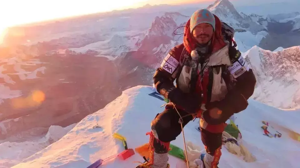 Pendaki legendaris Nirmal Purja tewas bersama sembilan pendaki lainnya akibat longsor salju di Puncak Broad Peak, Pakistan