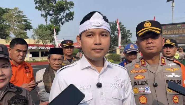 Kawasan Gunung Gede Terbakar Capai 20 Hektare, Cianjur Siagakan 700 Personel