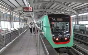 LRT Jakarta Manggarai-Kelapa Gading di Stasiun LRT Jakarta Manggarai, Jakarta